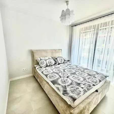 Enjoyable Flat Next To Old Town