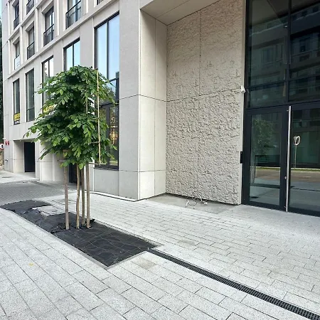 Enjoyable Flat Next To Old Town Apartment *